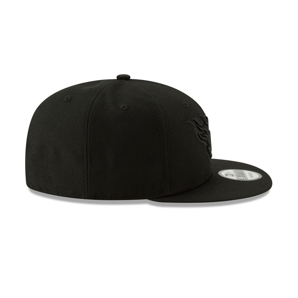 Tennessee Titans Basic Black on Black 9FIFTY Snapback Hat