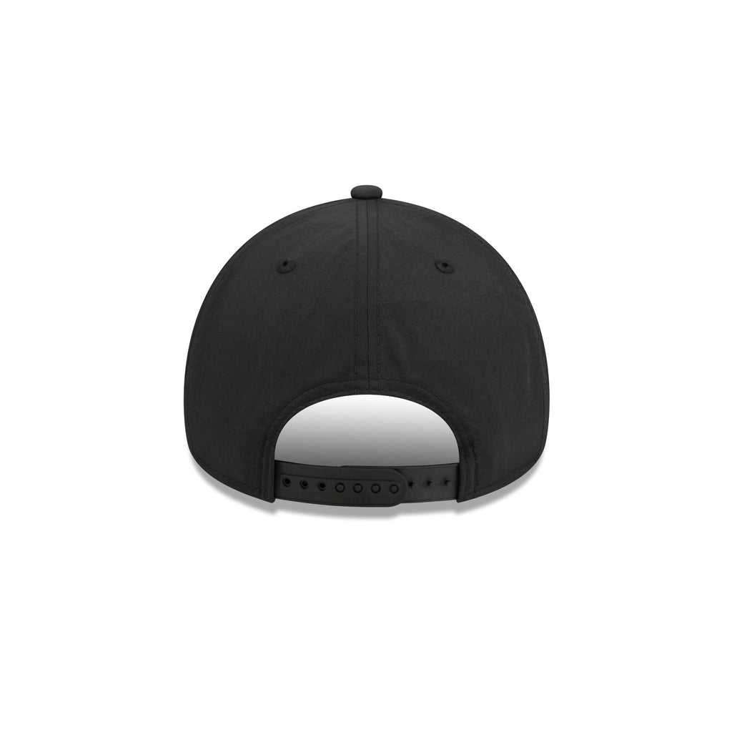 Los Angeles Lakers Black 9FORTY APEX Snapback Hat