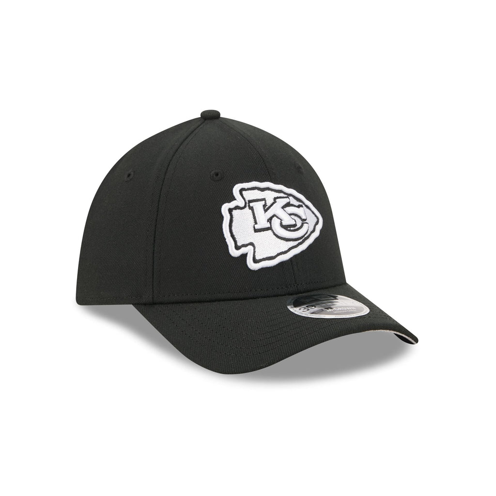 Kansas City Chiefs Poly Black & White 39THIRTY M-Crown Stretch Fit Hat